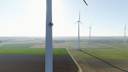 RENOLIT landscape green wind-turbine