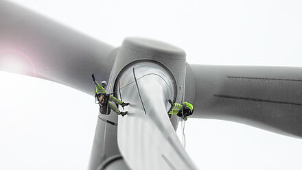 RENOLIT wind turbine close up